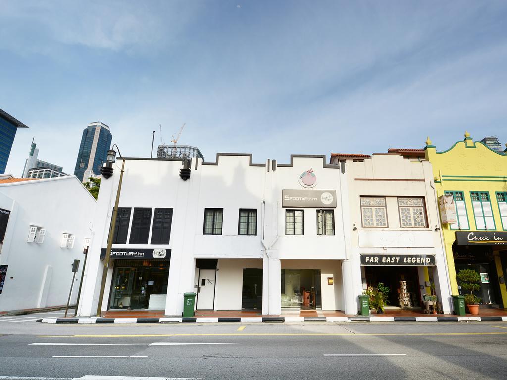 Asrama 5footway.inn Project Chinatown 2 *
